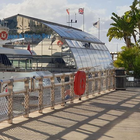 Luxury Yacht Stay "White Dove" Sleeps 6 Gibraltár Kültér fotó