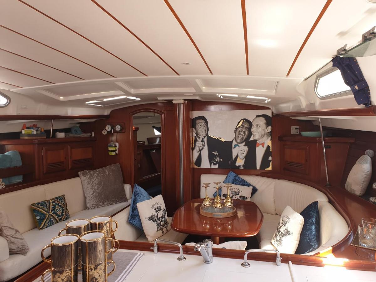 Luxury Yacht Stay "White Dove" Sleeps 6 Gibraltár Kültér fotó