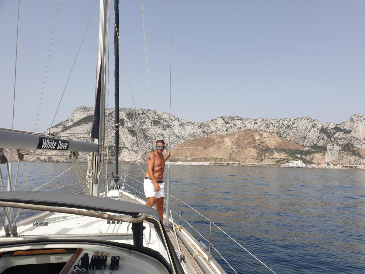 Luxury Yacht Stay "White Dove" Sleeps 6 Gibraltár Kültér fotó